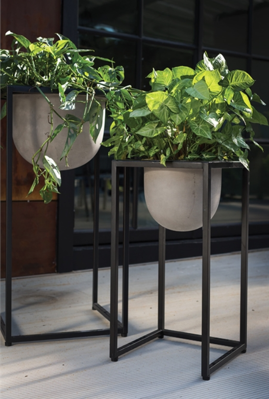 Concrete Planter in Black Iron Stand